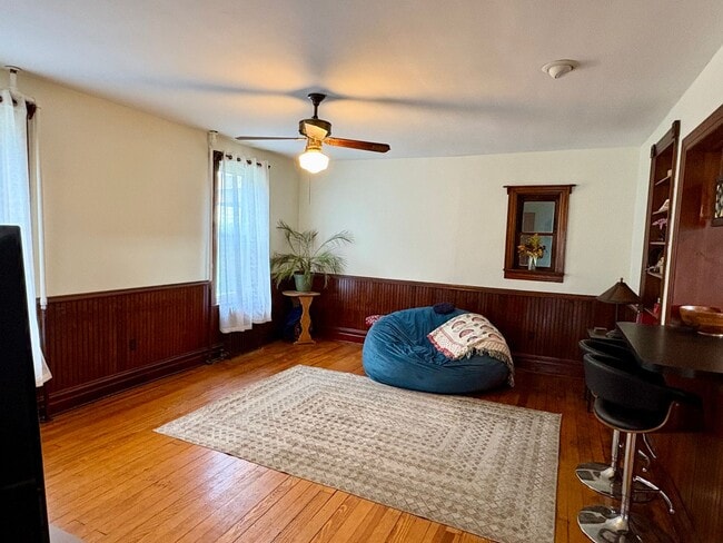 Photo - Large 4 bedroom house near Waynesboro Hosp...