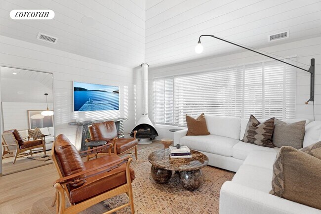 Photo - 43 Hempstead St