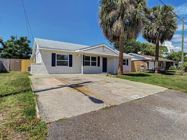 Photo - Completely upgraded 3/1 1196 Sq. Ft. with recently renovated bathroom and kitchen with GRANITE& a...