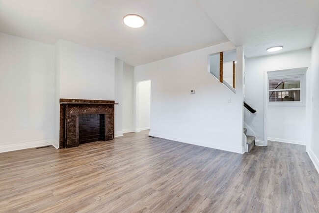 Photo - 328 Sweetbriar St