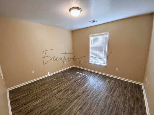 Photo - 308 E 1st St Unit A