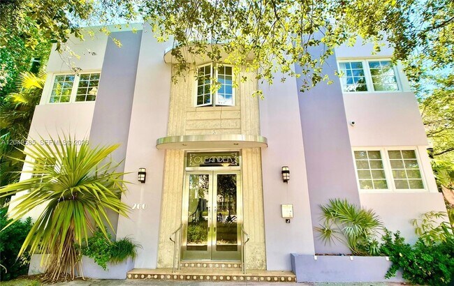 260 Euclid Ave Unit 6