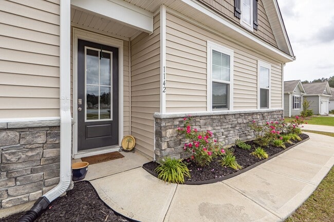 Photo - 4 Bedroom 2 Bath Home in French Quarter Creek - Huger