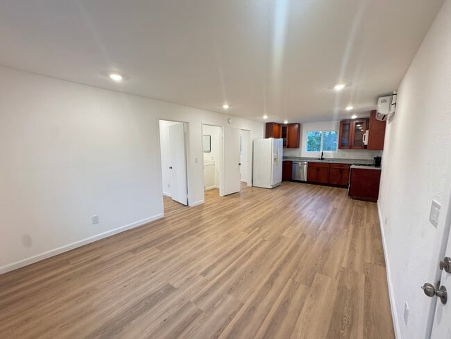 Photo - Phillips Lane