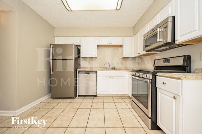 Photo - 5369 Biffle Ln