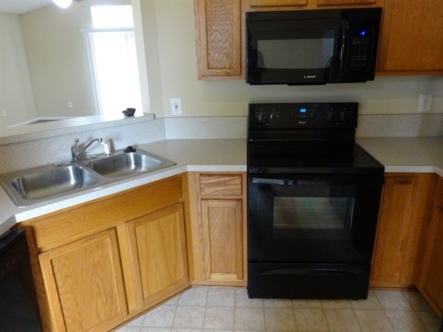 Photo - 1512 Ashleigh St