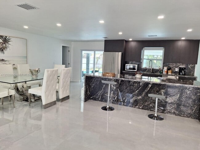 Photo - 4440 SW 14th Pl