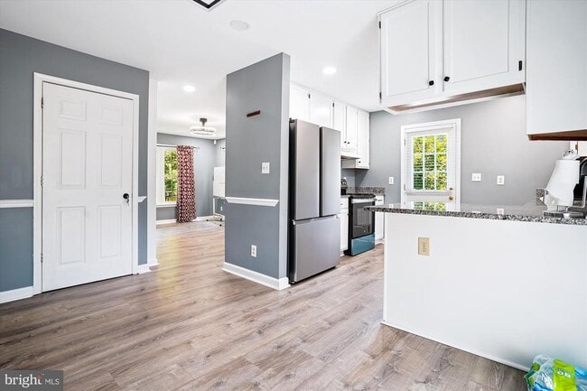 Building Photo - 6219 Forest Grove Dr Rental