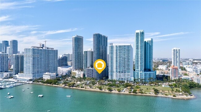 Building Photo - 488 NE 18th St Unit 715