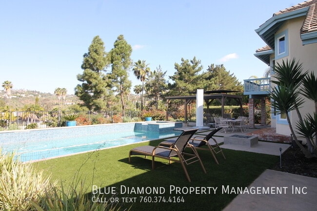 Photo - 3008 Azahar St