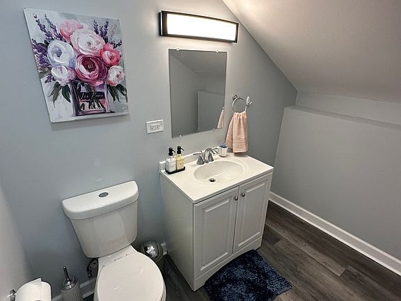 Photo - 3320 Ernst St