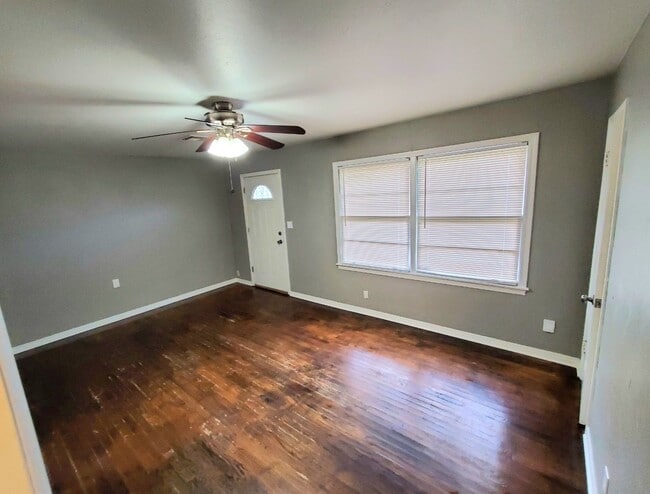 Photo - 2601 Glenn Ave