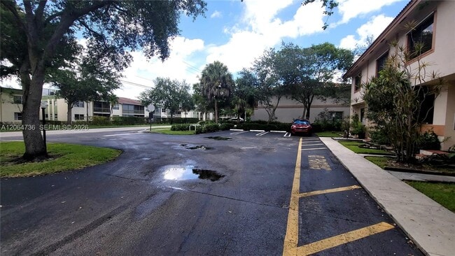 Building Photo - 9092 NW 40th St