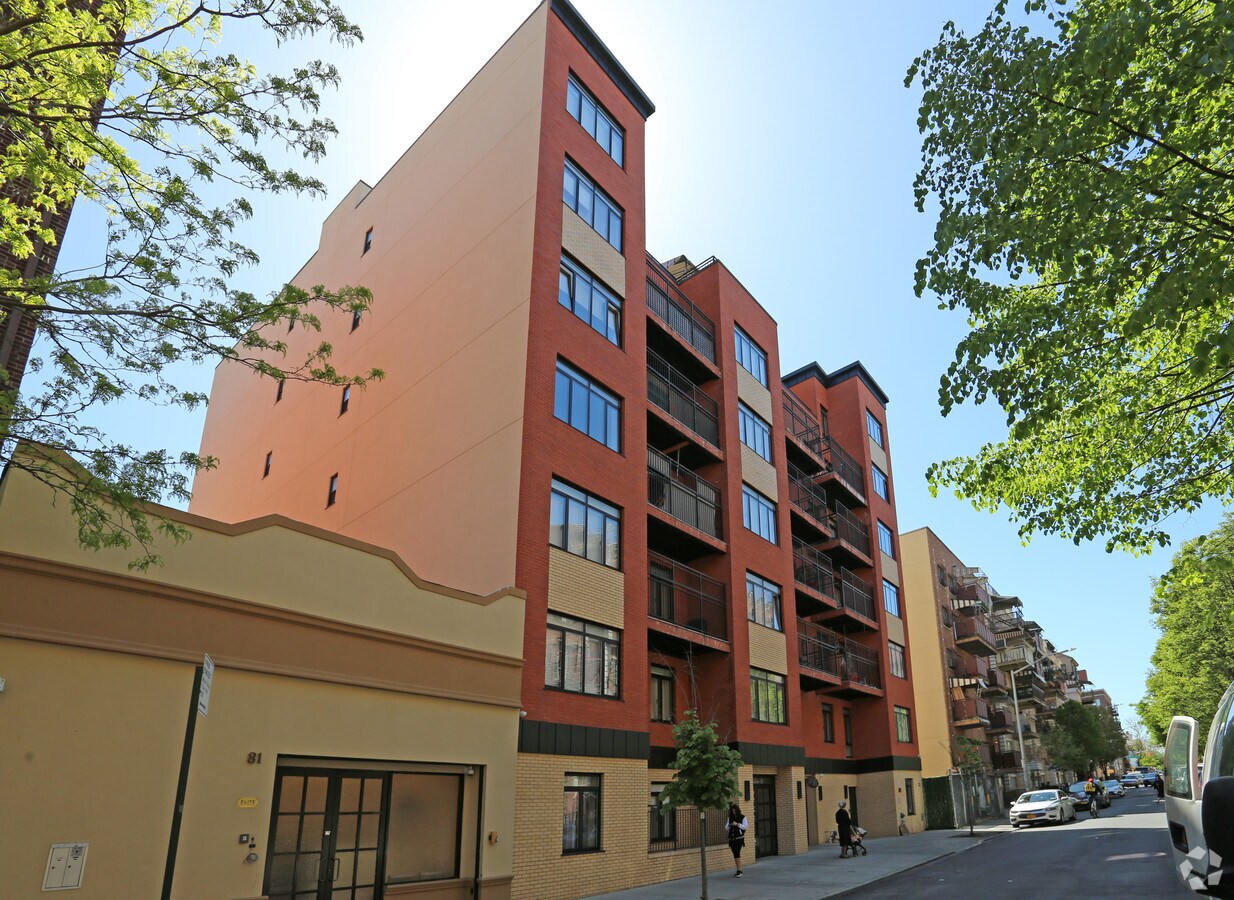 Photo - 85 Skillman St