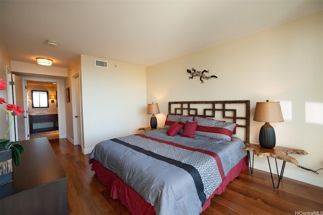 Photo - 1551 Ala Wai Blvd