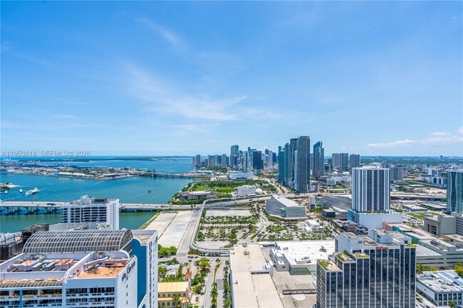 Photo - 1750 N Bayshore Dr Unidad 5310