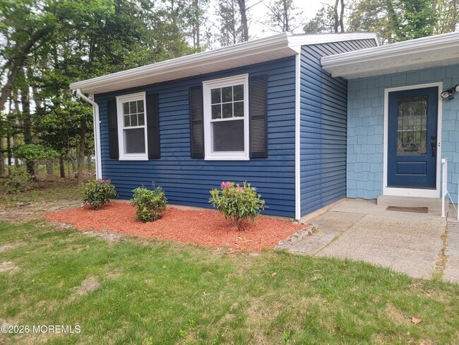 Photo - 16 Chelsea Dr