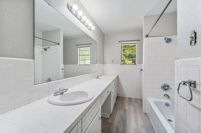 Photo - 1016 N Meadowlark Ln