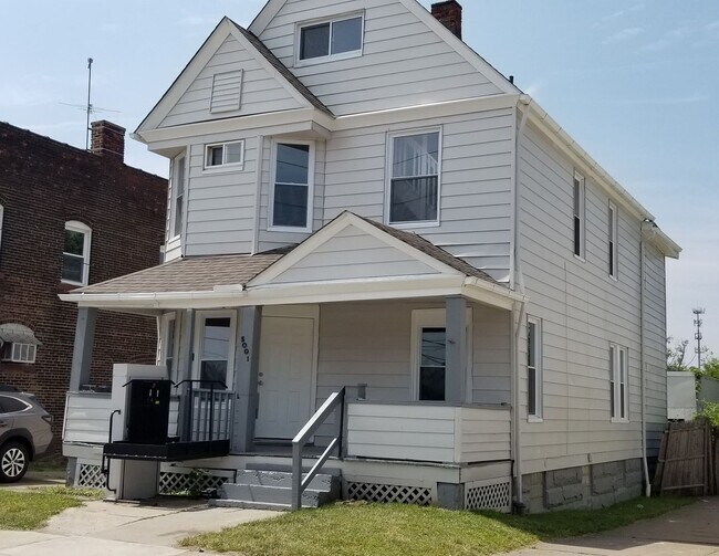 Photo - 5001 Denison Ave Unit Down