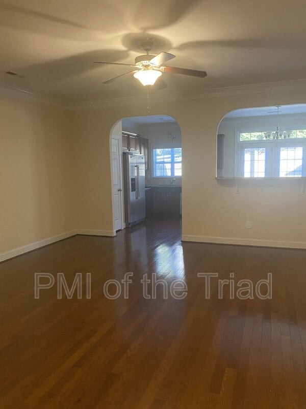 Photo - 1078 Richmond Park Dr