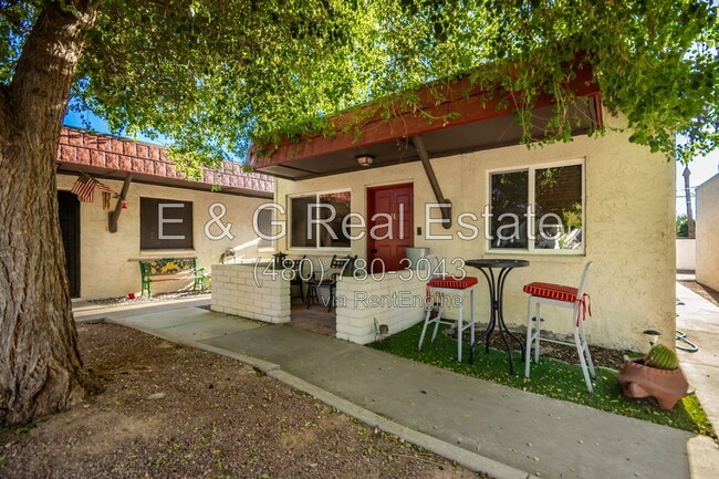 Building Photo - 3626 N 37th St Unit 11