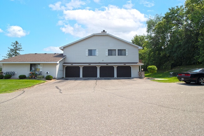Photo - 7626 Wedgewood Ct N