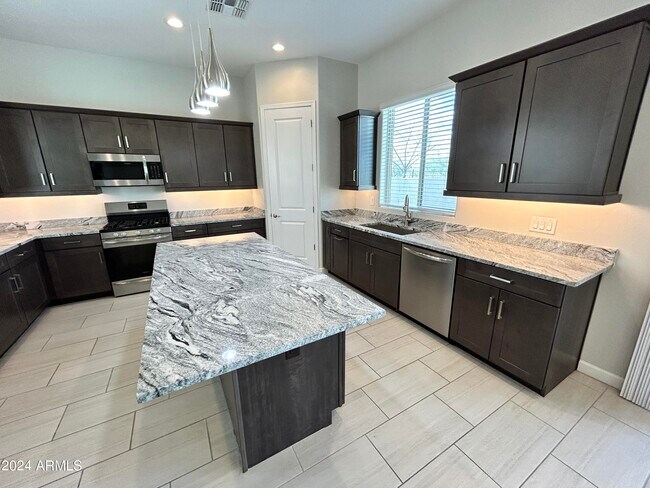 Photo - 18512 N 65th Pl