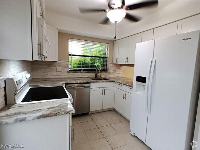 Building Photo - 628 SE 12th Ct Unit 37 Rental