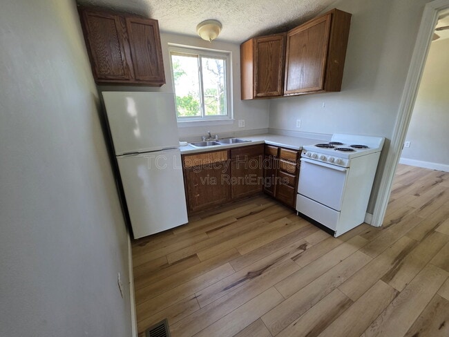 Photo - 419 1/2 Walnut Ave