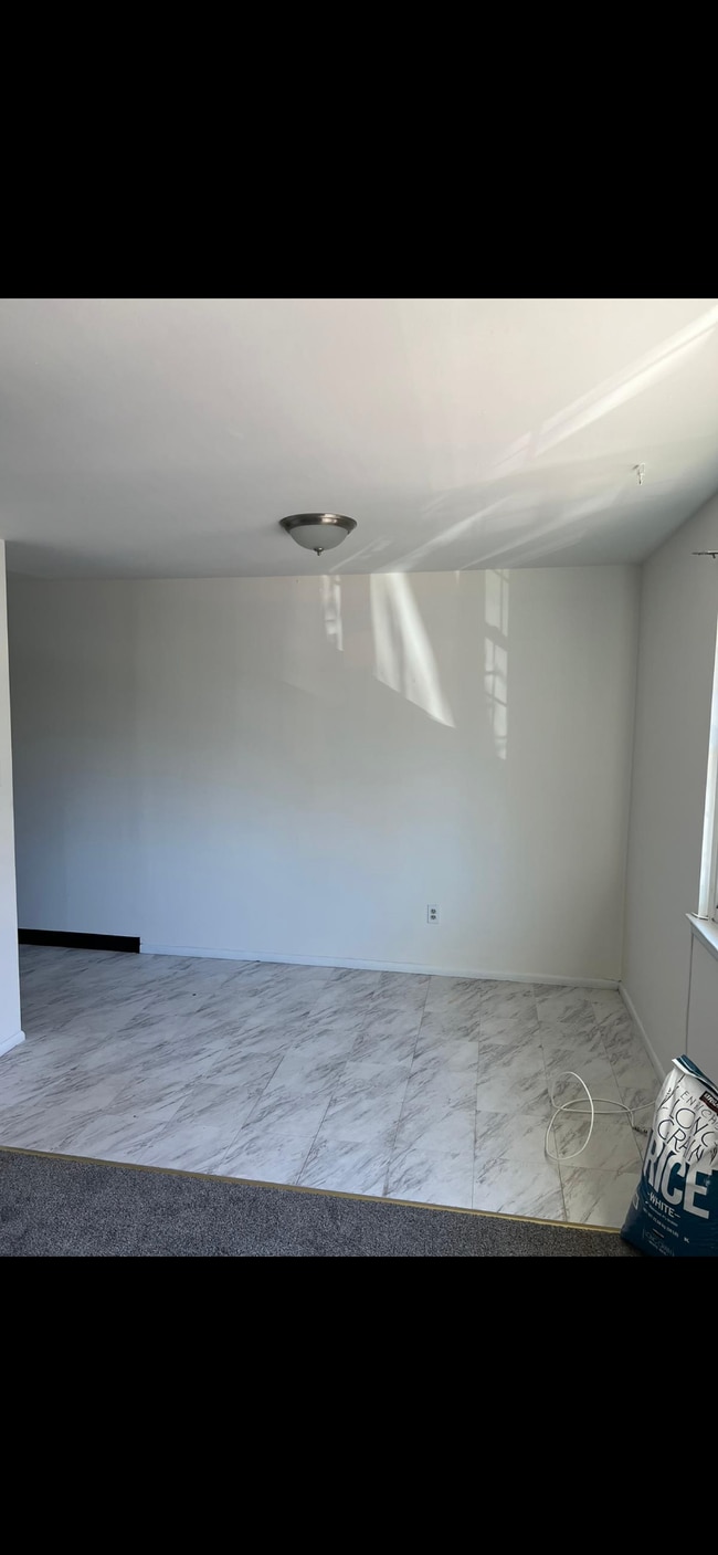 Photo - 1128 Easton Rd Unit 1