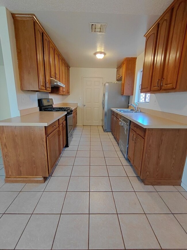 Photo - Spacious 3-Bedroom Home