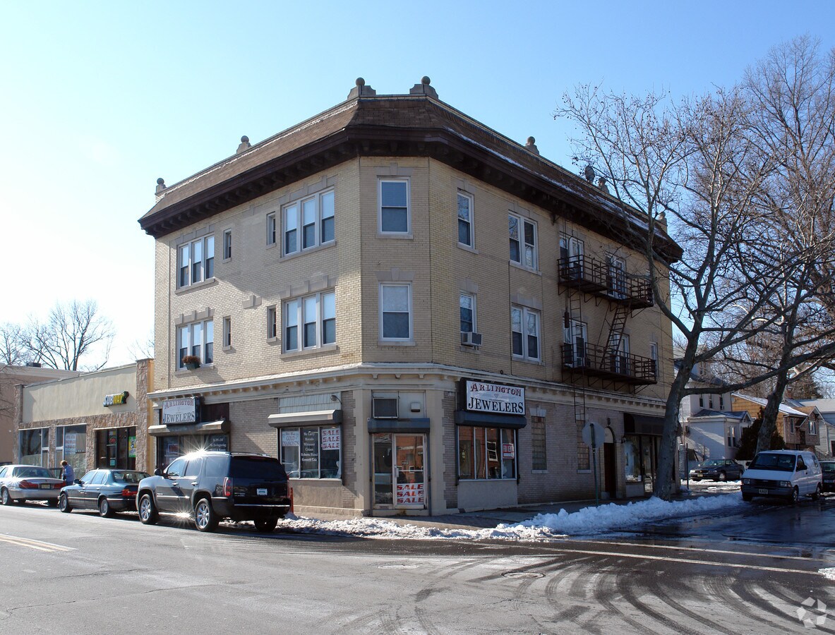 Photo - 261 Franklin Ave