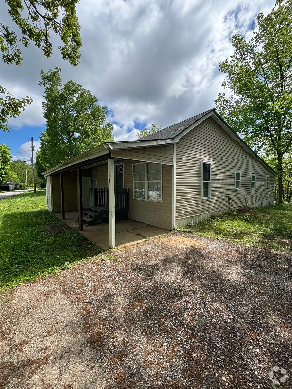 Building Photo - 300 Berryman Rd Rental