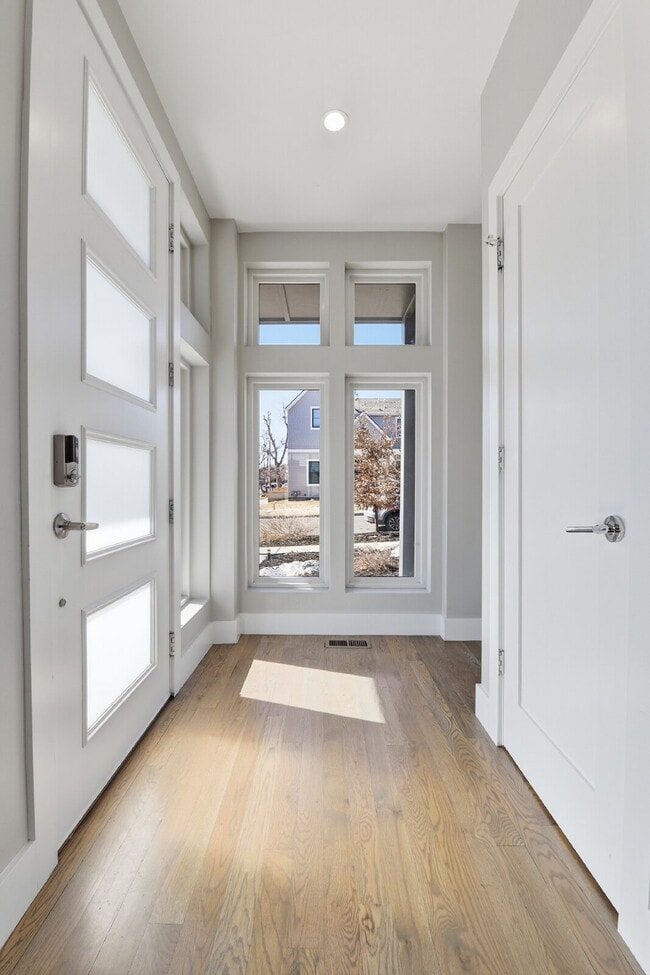 Photo - $5,640.95, $300 off the first month's rent, 4 Beds - 5 Bath, Townhouse in Denver with Office!