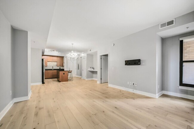 Photo - Available Now! High End 1 Bed/ 1 Bath in Amenity Rich Building Unit 407