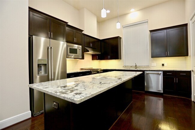 Photo - 4009 Lillian St