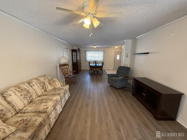 Photo - 10 Tyndall Rd