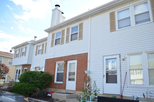 Building Photo - 1227 Marywood Ct