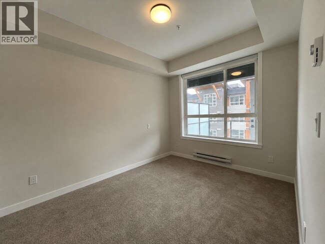 Photo - 12143-12223 223 St Unit 512