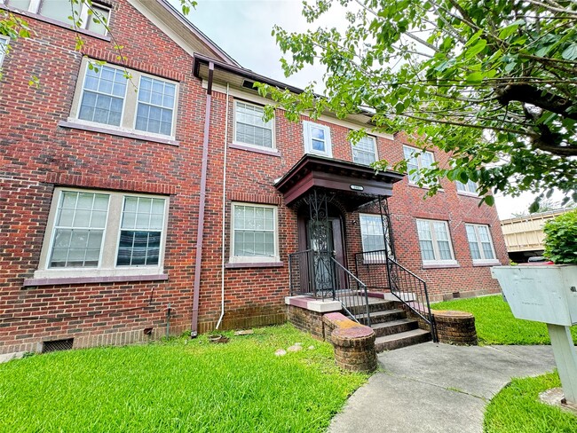 Building Photo - 3902 Dallas St Unit 4 Rental