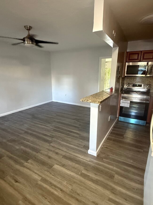 Photo - 1860 Venice Park Dr Unit 124