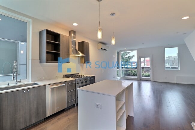 Photo - 4447 41st Ave SW