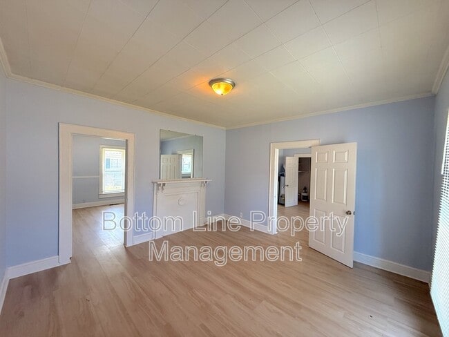 Photo - 1912 Gum St
