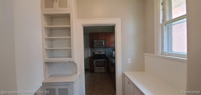 1071 Van Dyke St Unidad 2