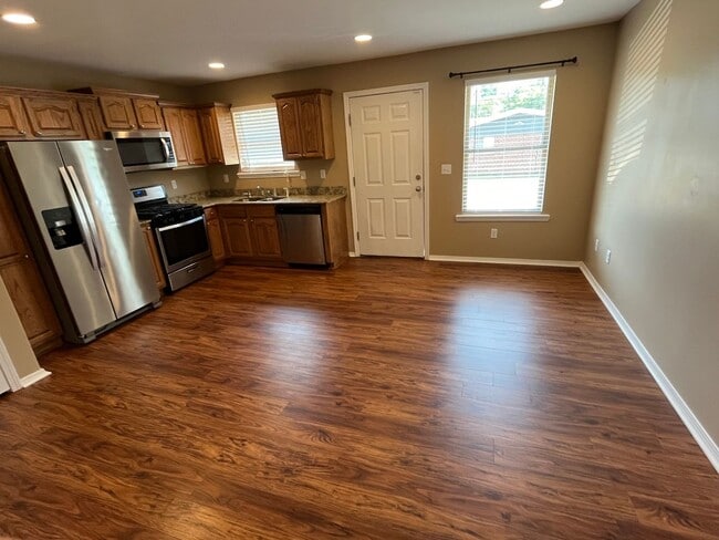 Photo - 808 S Knoxville Ave Unidad A