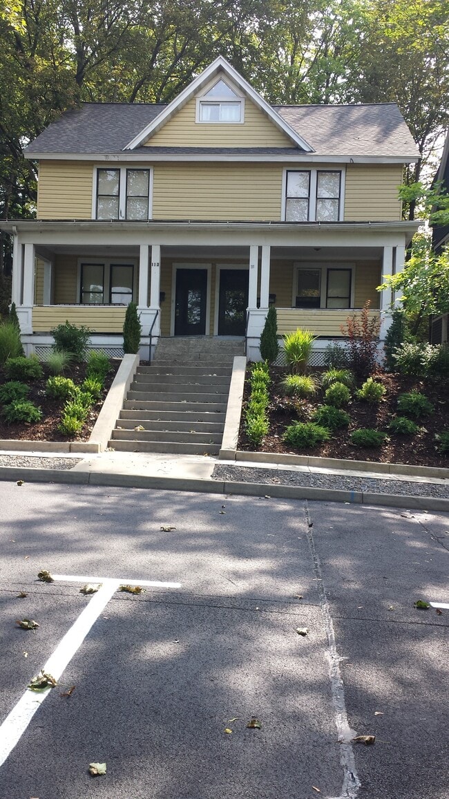 Photo - 113 Dewitt Plz Unit 1