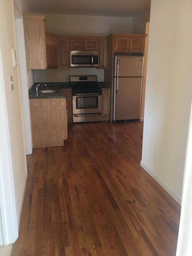 Photo - 342 HAWTHORNE Unit 3