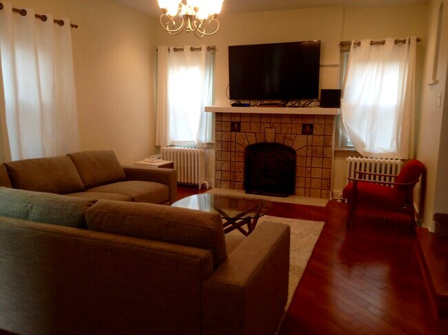 Photo - 5459 Fair Oaks St