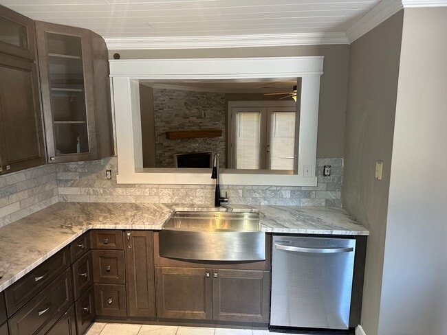 Photo - Available June 1st.  Beautiful 2 bed 1.5 bath in Southaven