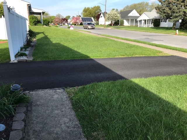 Photo - 2030 Eastman Ave